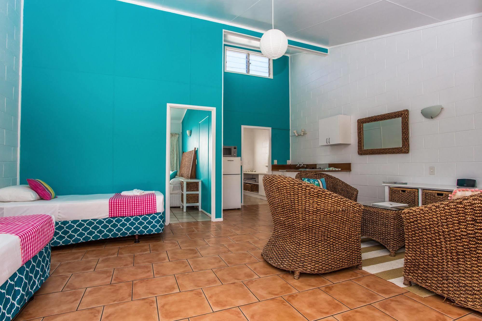 The Black Pearl Beachside Apartments ราโรทองกา ภายนอก รูปภาพ