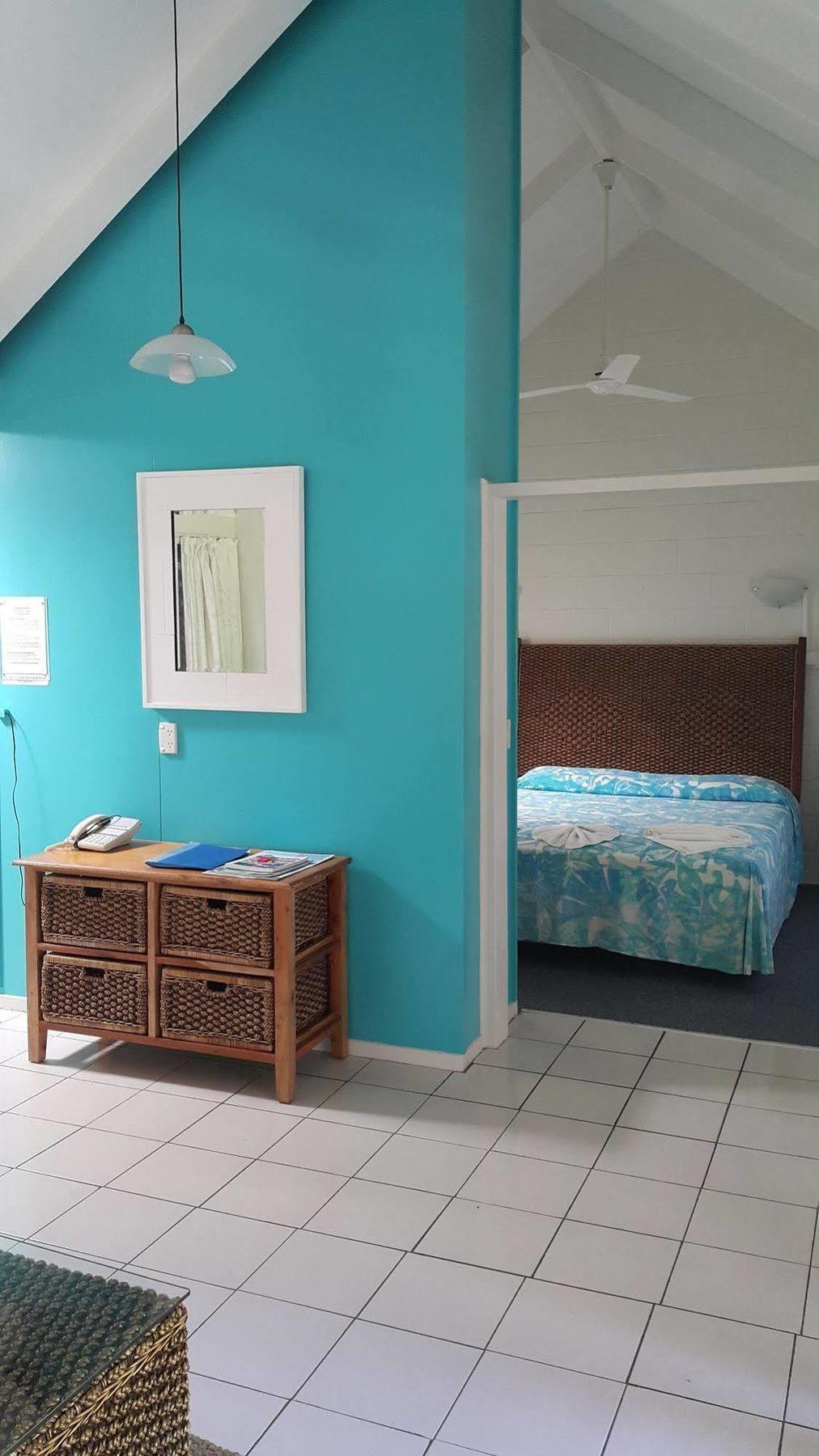 The Black Pearl Beachside Apartments ราโรทองกา ภายนอก รูปภาพ