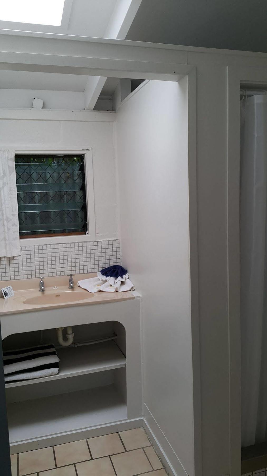 The Black Pearl Beachside Apartments ราโรทองกา ภายนอก รูปภาพ