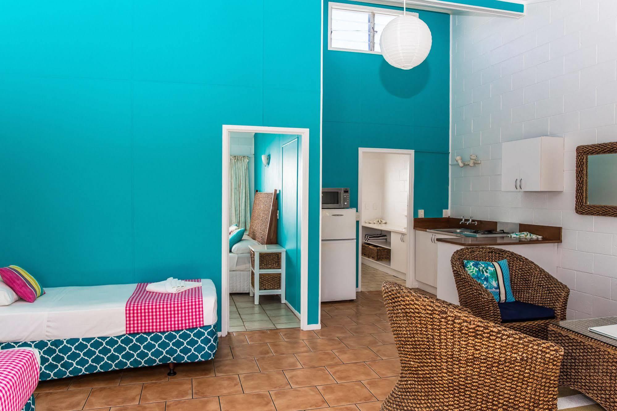 The Black Pearl Beachside Apartments ราโรทองกา ภายนอก รูปภาพ